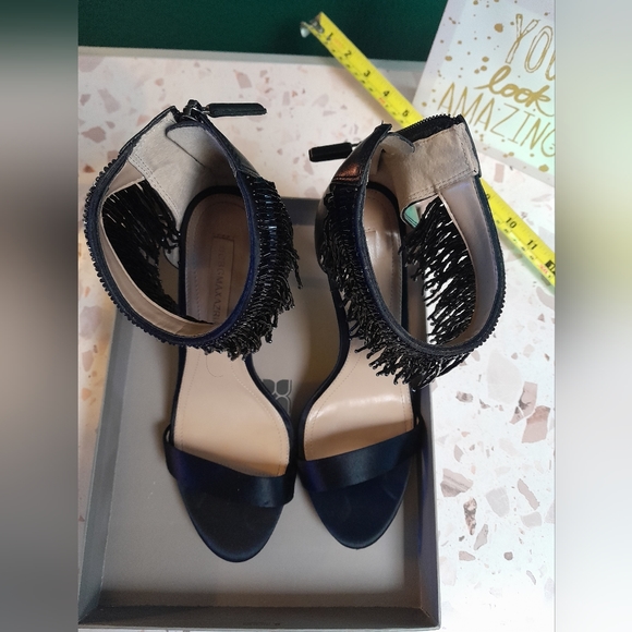 BCBG Beaded fringe heels size 8 - Picture 5 of 9